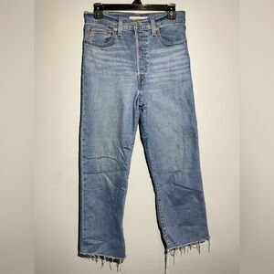 Levi's Women's Cropped Jeans in Light Blue